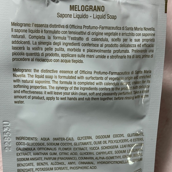 Santa Maria Novella Melograno Bath and Body Set 8 ml. - Picture 5 of 7